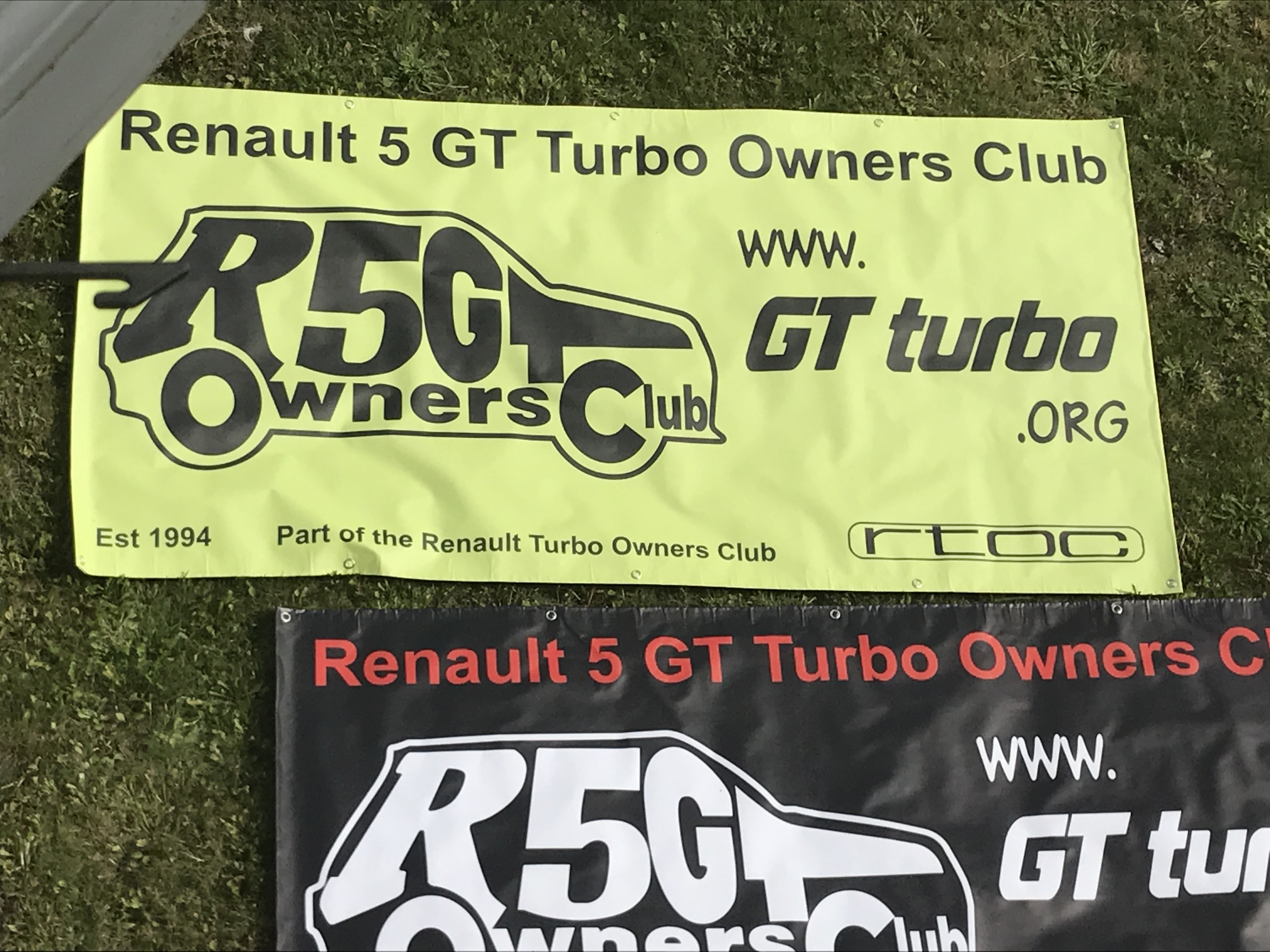 RTOC GARAGE BANNER Retro Yellow